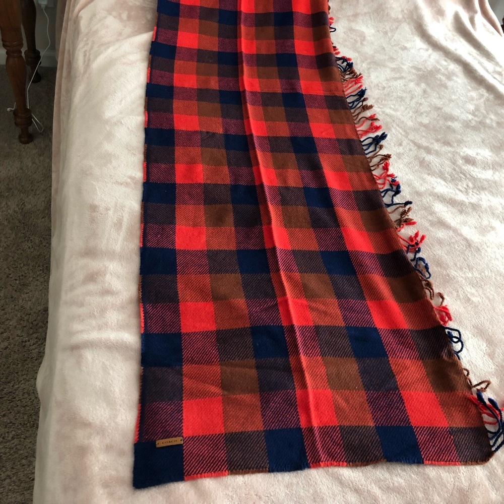 Coach scarf, only worn once